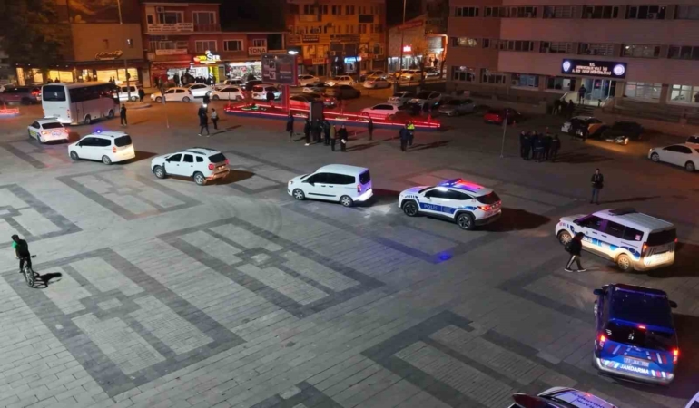 kirikkalede-polis-ve-jandarmadan-huzur-71-uygulamasi-berzPLIu.jpg