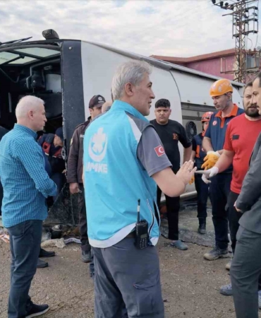 kirikkalede-yolcu-otobusu-devrildi-3u-agir-41-yarali-njsCDWXw.jpg