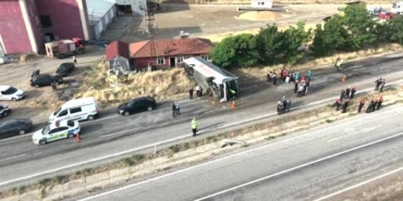 kirikkaledeki-otobus-kazasinda-aci-haber-1-kisi-hayatini-kaybetti-LmOl7P6a.jpg