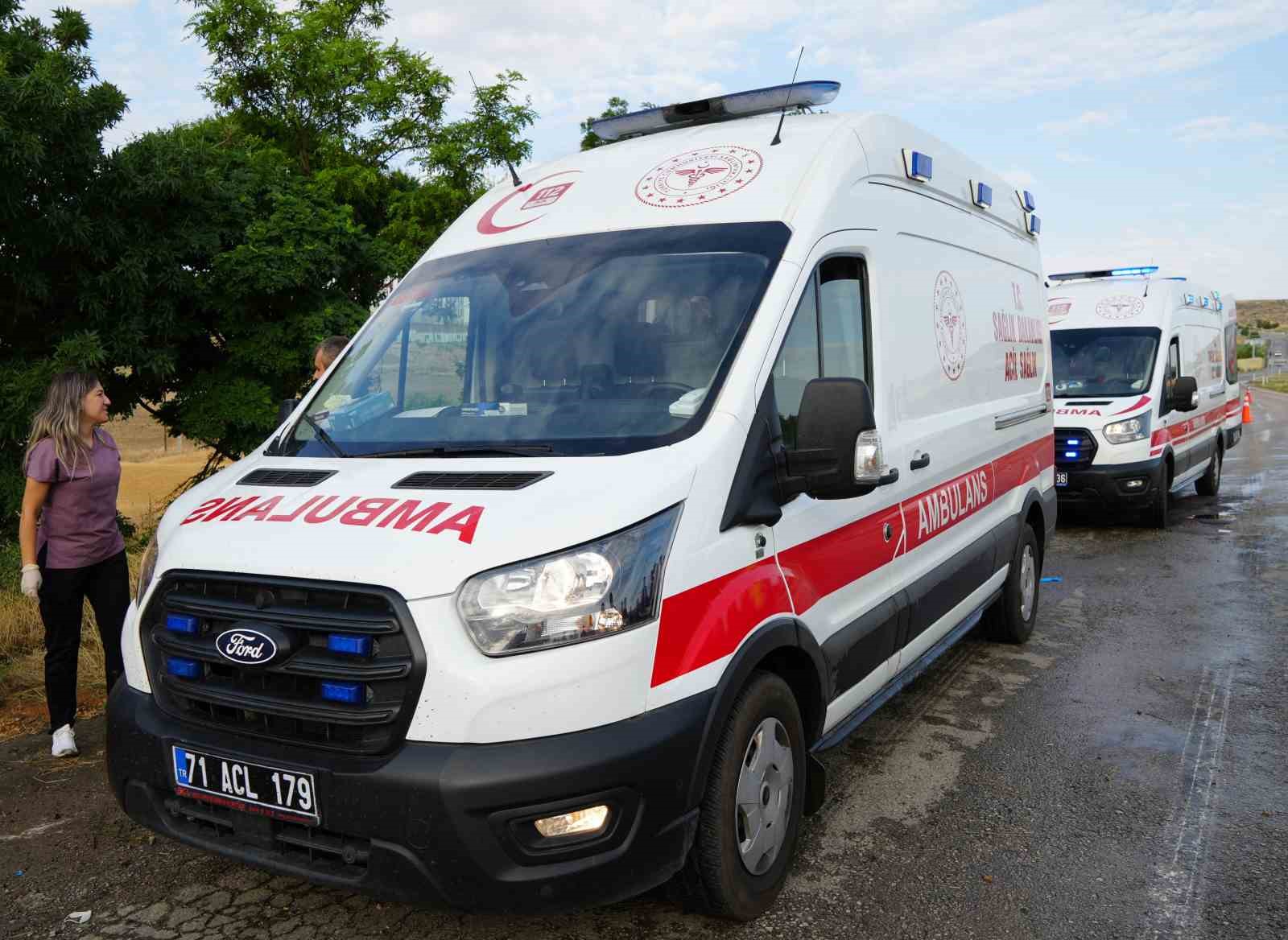 Kırıkkale’deki otobüs kazasında ölen yolcu ve yaralıların kimlikleri belli oldu 5 kirikkaledeki otobus kazasinda olen yolcu ve yaralilarin kimlikleri belli oldu 1 a5JC3cEM