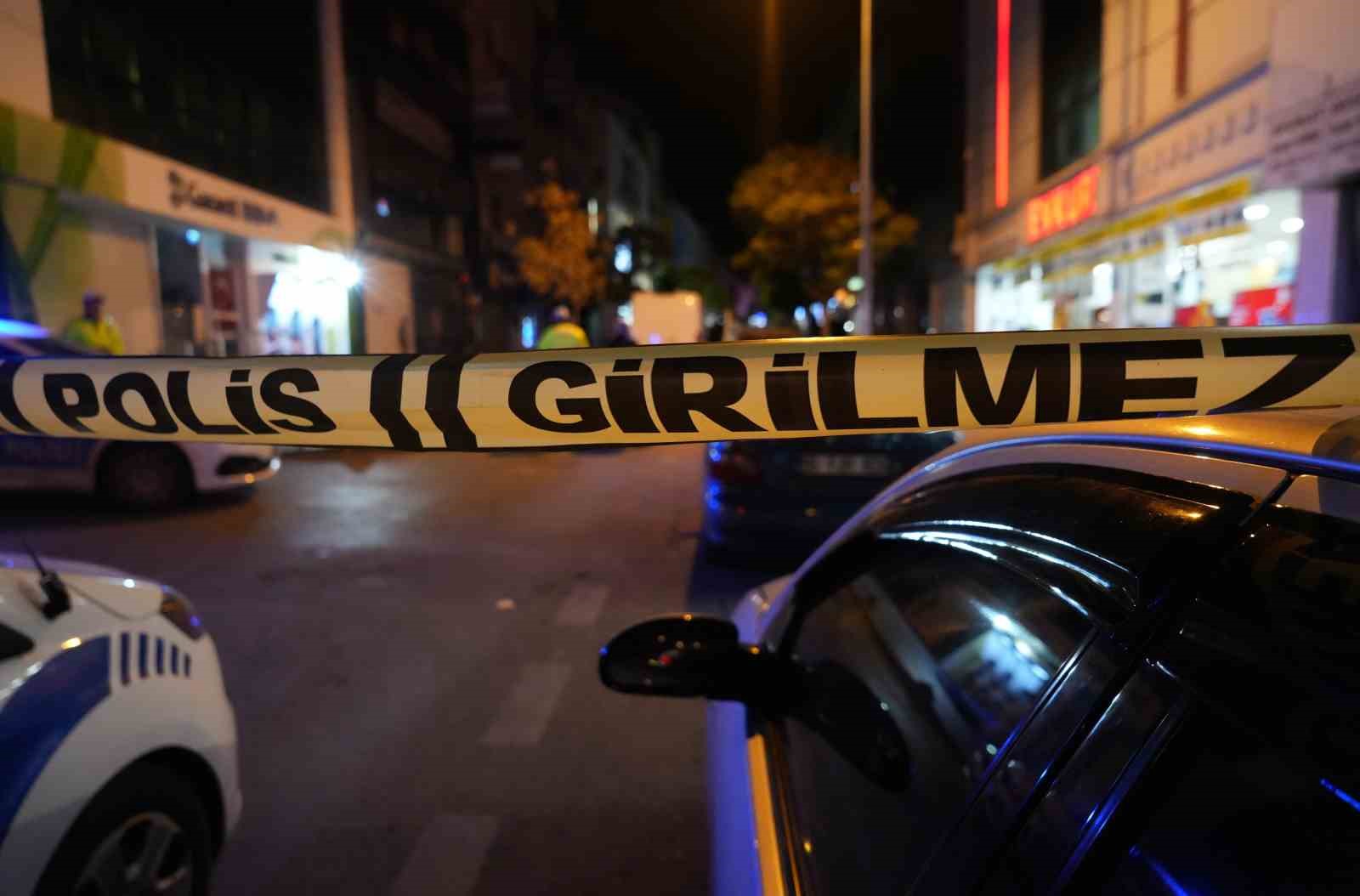 kirikkalenin en islek caddesinde supheli paket panigi polis merakli vatandaslarla adeta imtihan verdi 2 lR5MyTjX