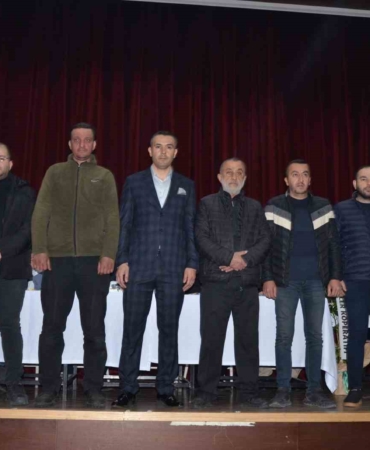 kirkagac-soforler-odasinda-yeni-baskan-talha-kucuk-r2H1Xhdt.jpg