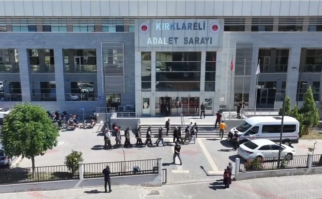 Kırklareli merkezli dev operasyon: Sahte engelli raporu şebekesine darbe 4 kirklareli merkezli dev operasyon sahte engelli raporu sebekesine darbe 0 8XHFqvVm