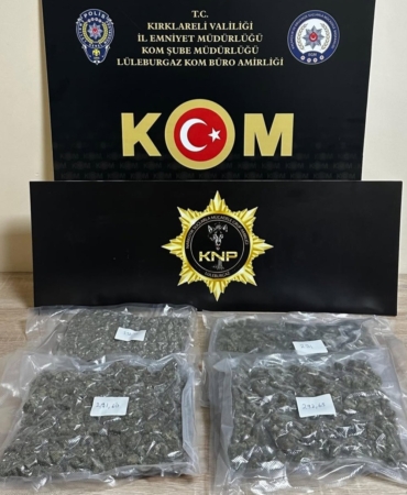 kirklarelinde-1-kilo-170-gram-skunk-ele-gecirildi-X4I7wpmk.jpg
