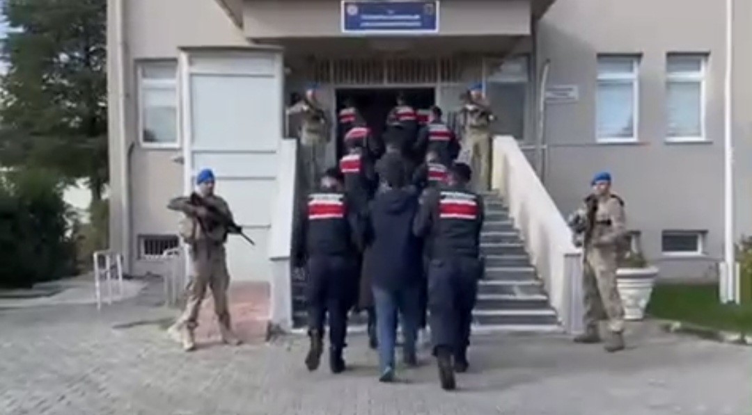 kirklarelinde feto operasyonu 6 supheli yurtdisina kacarken yakalandi 1 JHG296hm