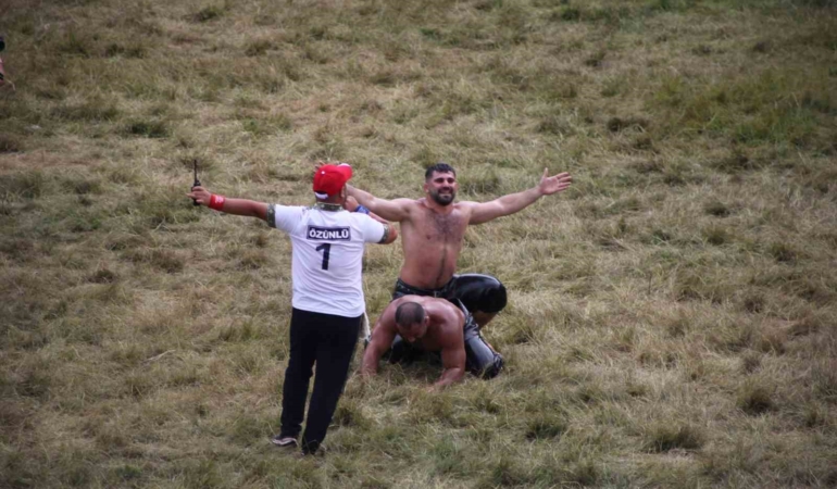 kirkpinarda-altin-kemerin-sahibi-erkan-tas-oldu-g3cJBZkp.jpg