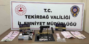 kirmizi-bultenle-aranan-uyusturucu-taciri-tekirdagda-yakalandi-EcVdi5nl.jpg