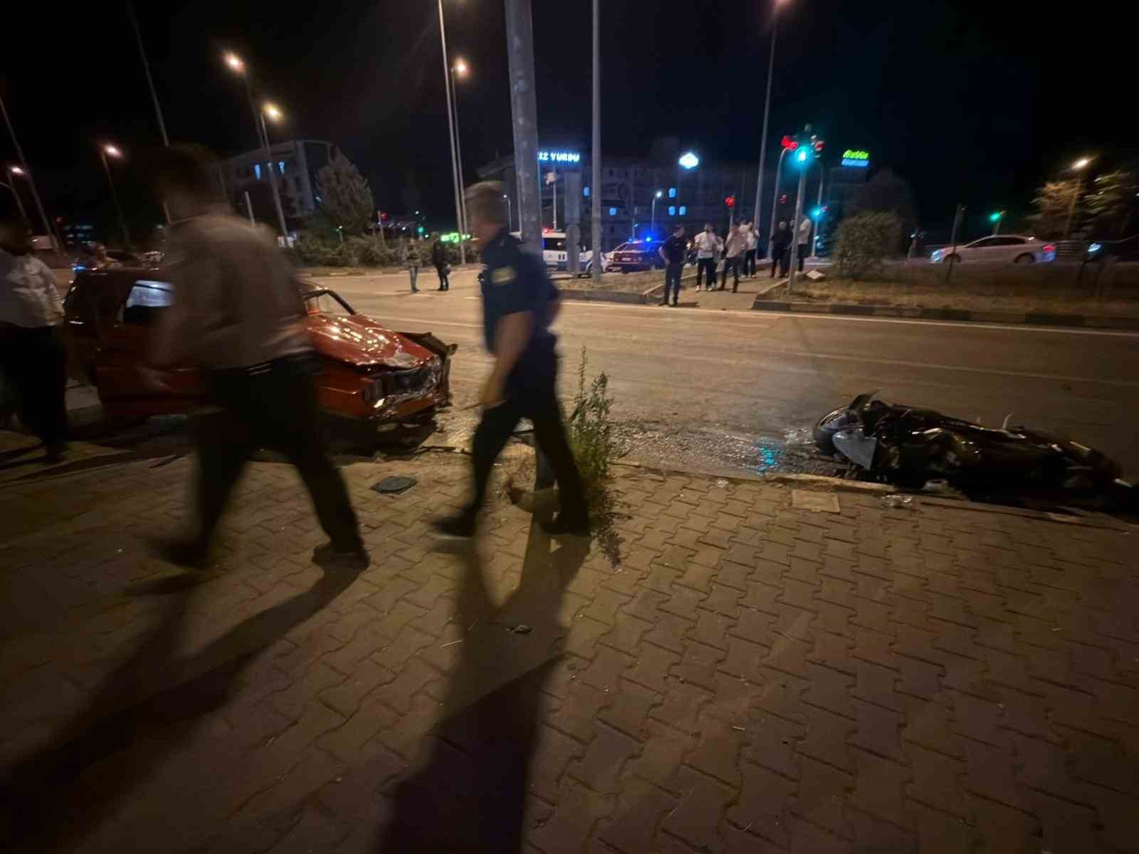kirmizi isikta dehset genc motosikletli 365 metre suruklendi 0 LIf7LF76
