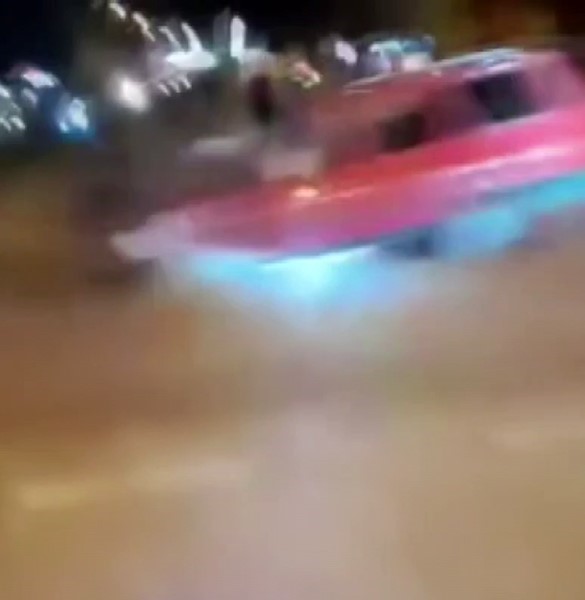 kirmizi isikta dehset genc motosikletli 365 metre suruklendi 1 LKOBZ3JB