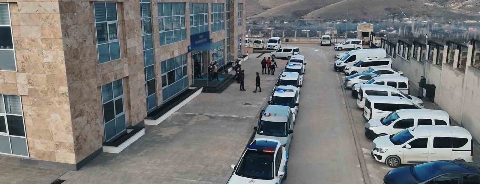 kirsehir merkezli 9 ilde suc sebekesine operasyon 18 gozalti 0 OWERd5fi