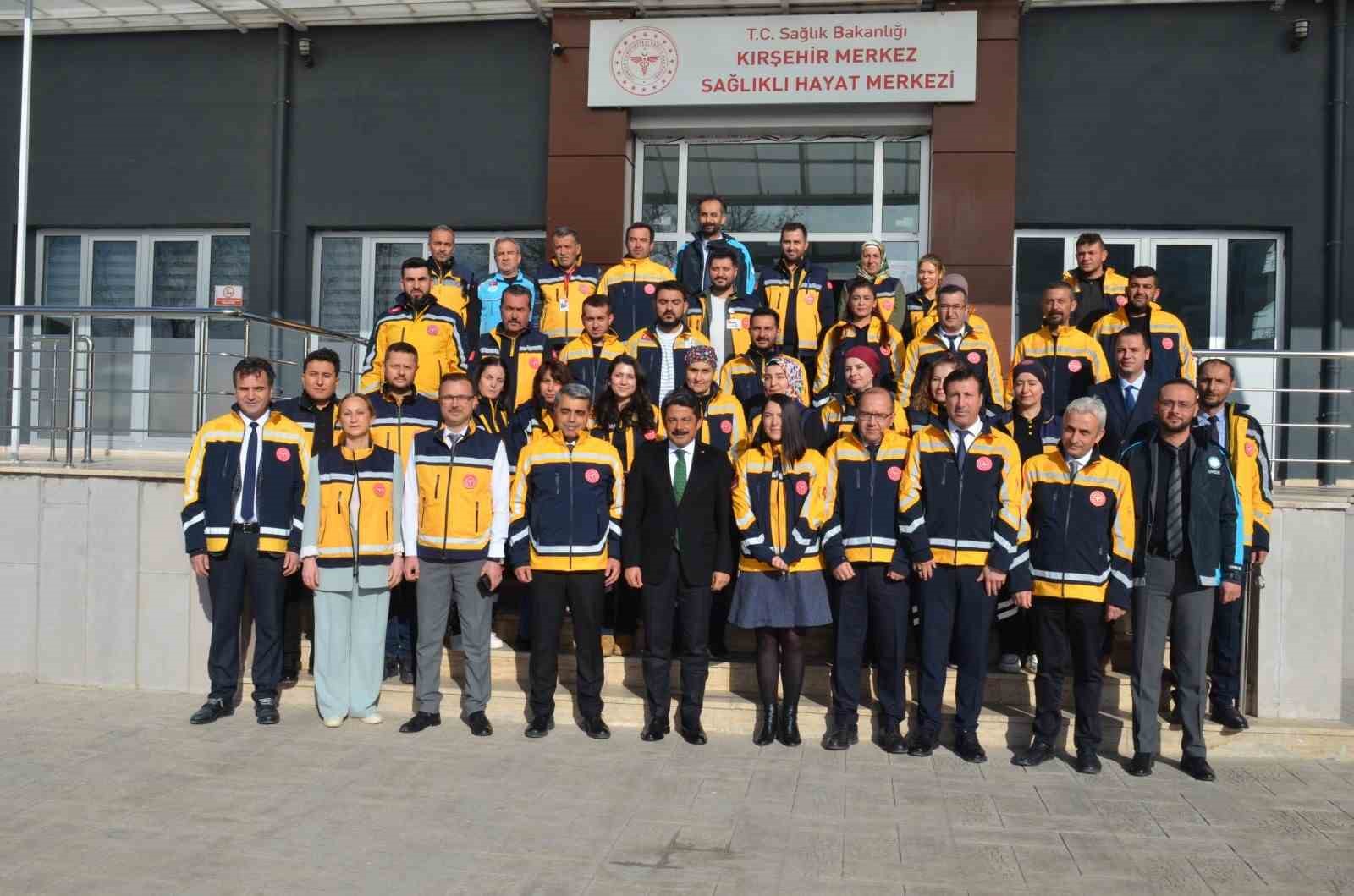 kirsehirde 317 saglik ekibi vatandaslarin imdadina yetisiyor 2 yjji5ziq