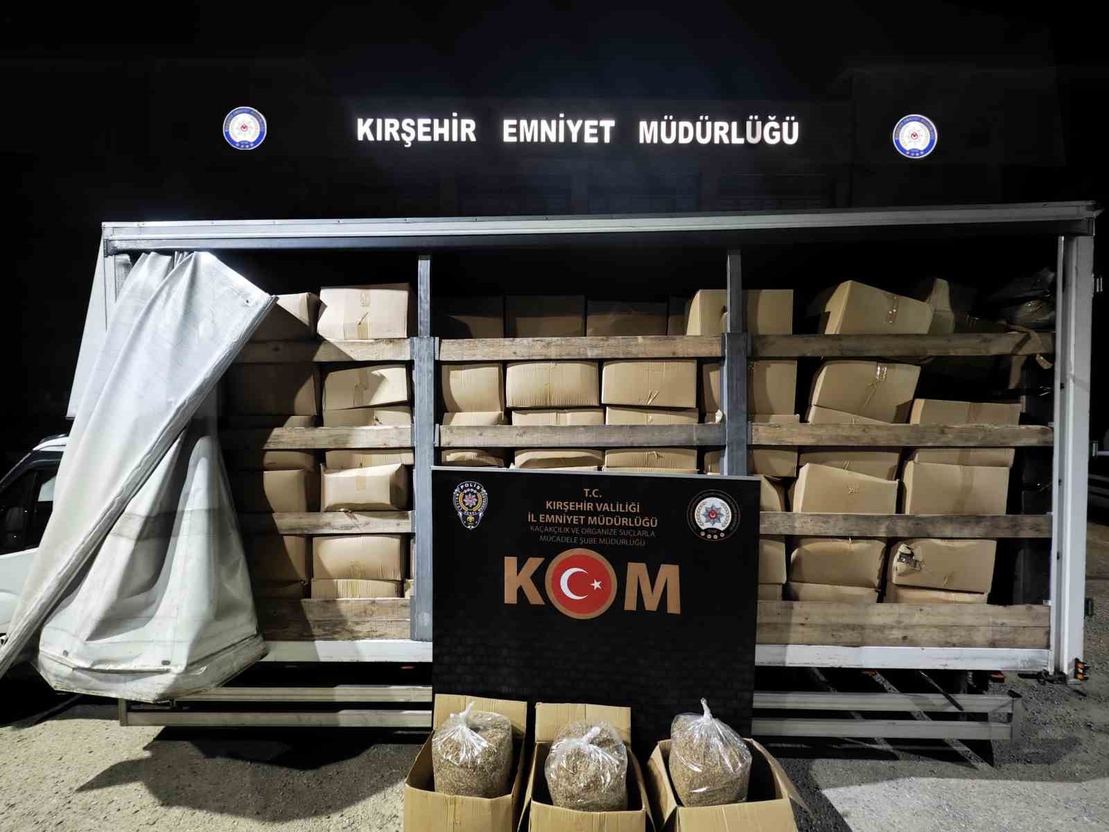 kirsehirde 34 ton kacak tutun ele gecirildi 0 rsHEvVH4