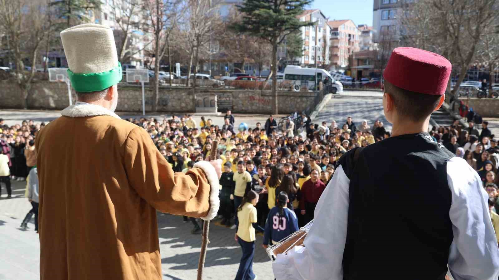 kirsehirde ahi evran canlandirmasiyla ramazan coskusu 4 TJXngUOY