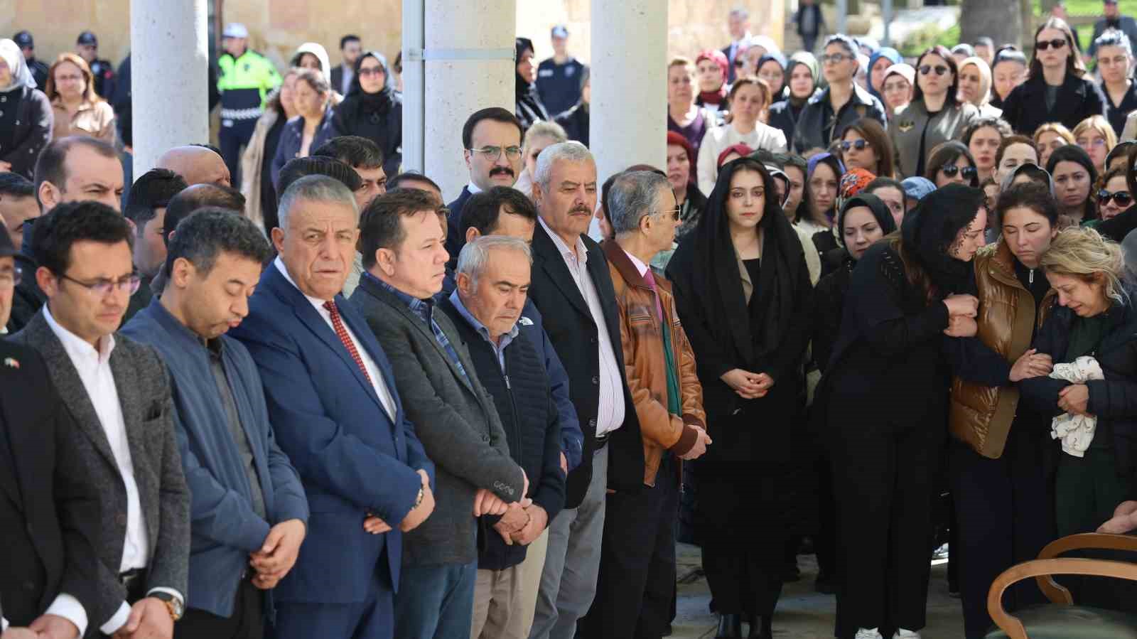 kirsehirde bogazina cilek kacan 25 yasindaki cocuk hayatini kaybetti 1 OqMiXNAD