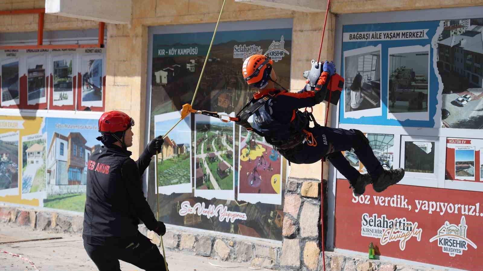 kirsehirde gercegi aratmayan deprem tatbikati 6 CbHBtECF