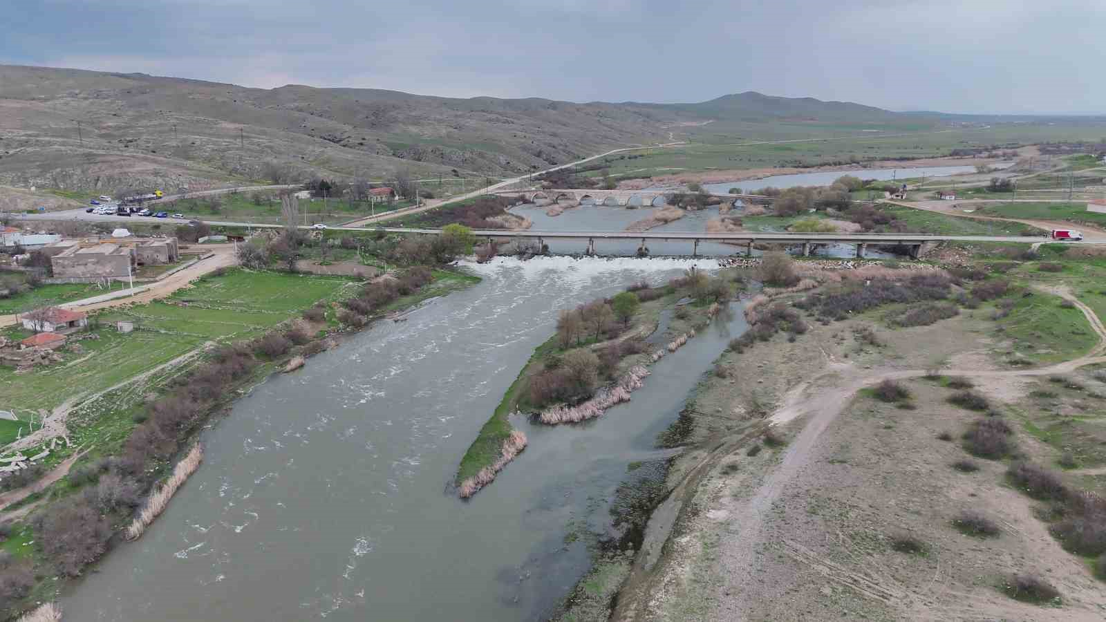 kirsehirde kayip sahis termal kamerali dronlar ile araniyor 4 4JKPsCAG