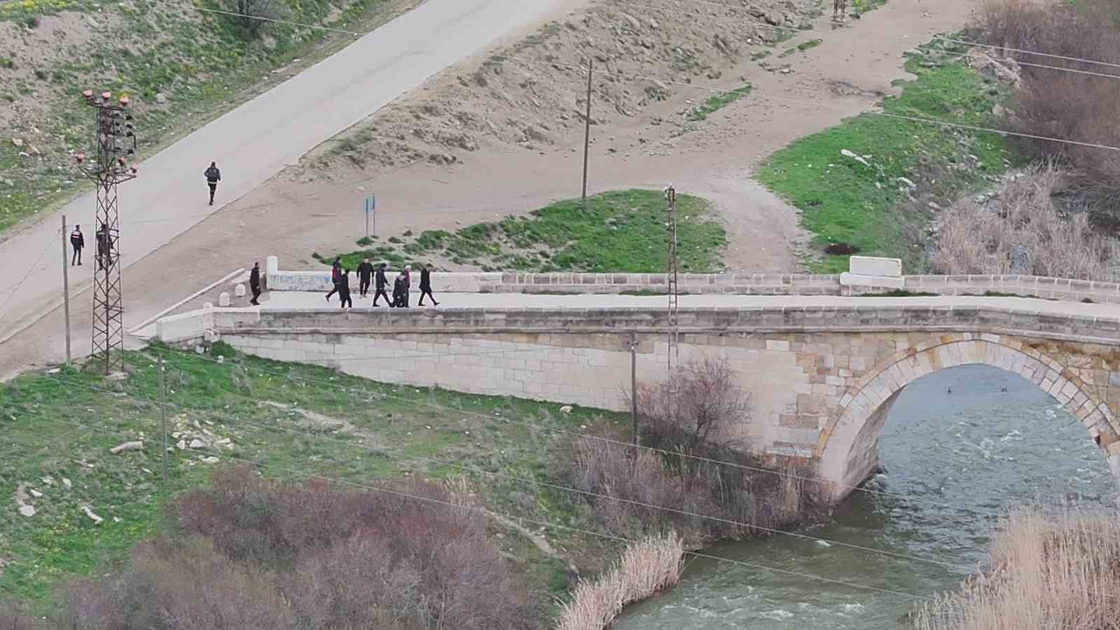 kirsehirde kayip sahis termal kamerali dronlar ile araniyor 5 bDYbH4wq