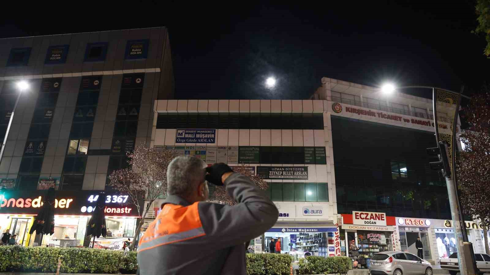 kirsehirde kunduz super ay gokyuzunu aydinlatti 1 BY8wNriD