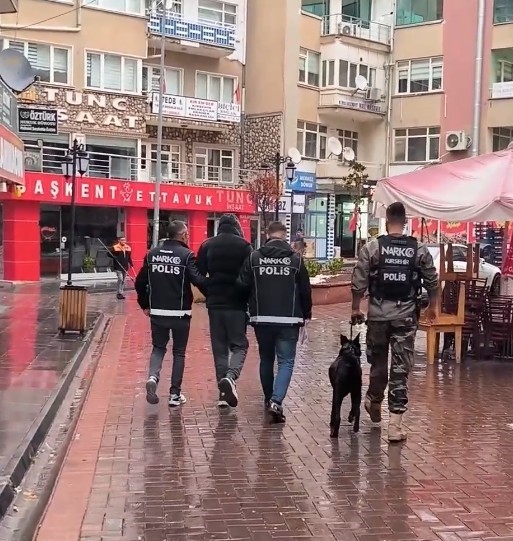 kirsehirde narkotik operasyonu 9 supheli yakalandi 4 hWZSKhGr