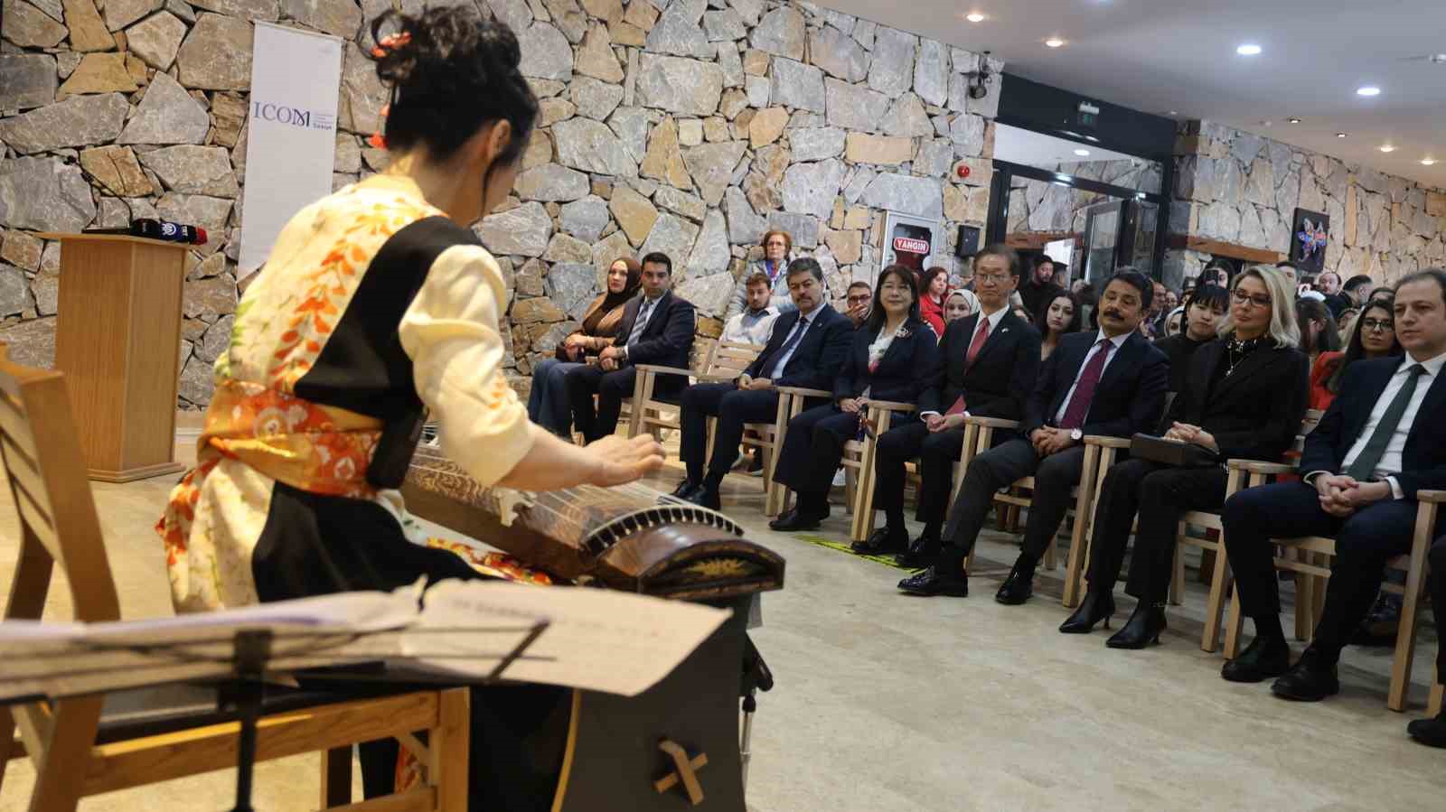 kirsehirde sakura festivali ve plastik sanatlar sergisi acildi 3 yKslyOQw