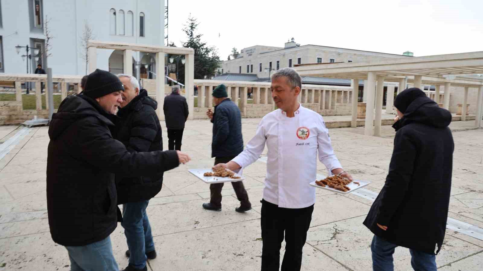 kirsehirde soguk havalara karsi asirlik lezzet ahi helvasi 4 cpZjGvEA