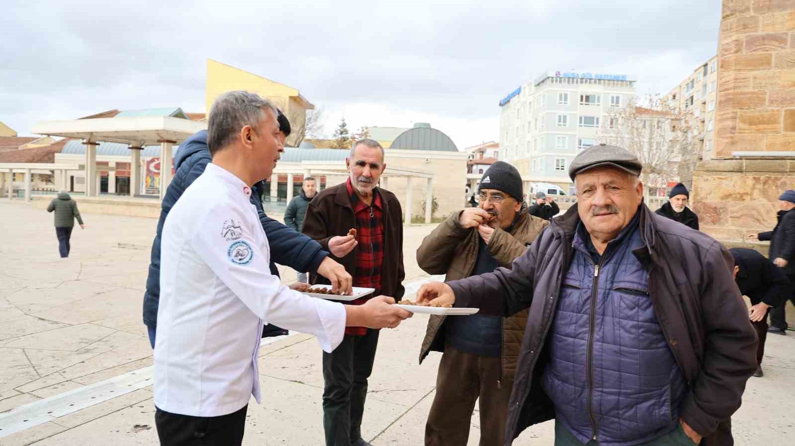 kirsehirde soguk havalara karsi asirlik lezzet ahi helvasi 5 CX6GK3He