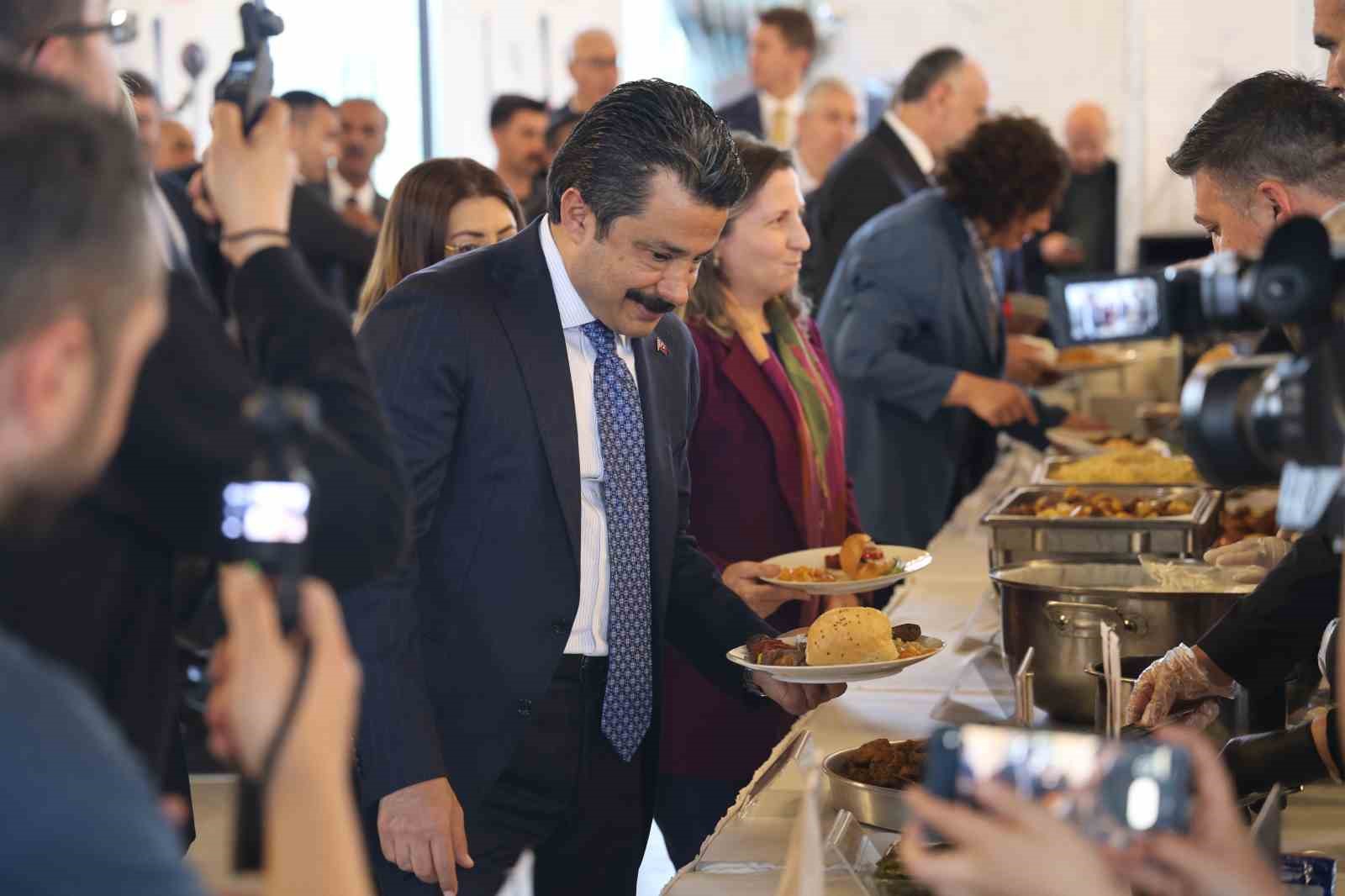 kirsehirde turk mutfagi haftasinda yoresel lezzetler tanitildi 1 jAZRHii9