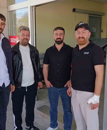 kirsehirde-yaralanan-acemi-kasaplar-hastanelik-oldu-eR6zTd5q.jpg