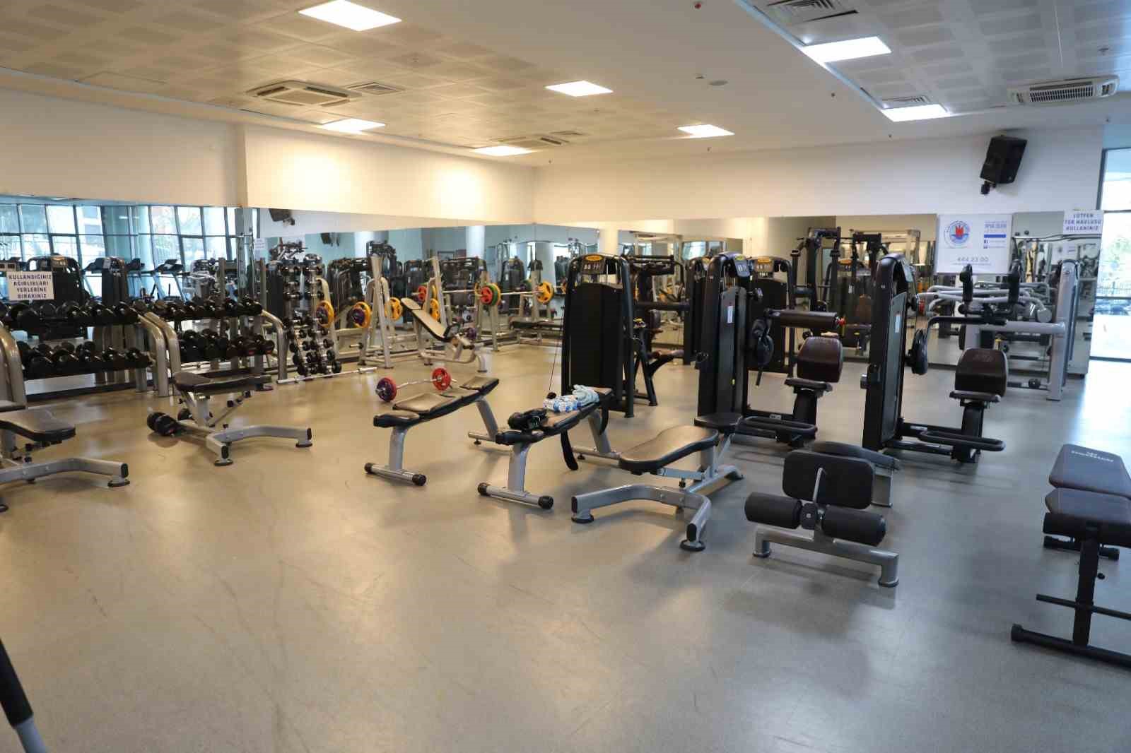 kis donemi yetiskin yuzme ve fitness kayitlari basladi 2 C94FjDun