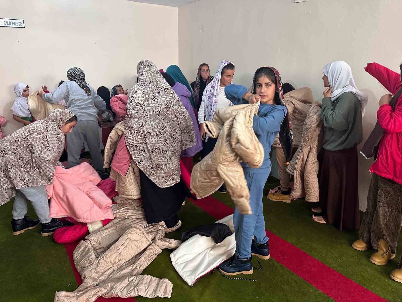 kis gelmeden sen gel projesiyle minik yurekler isindi 5 fw5eTdOR