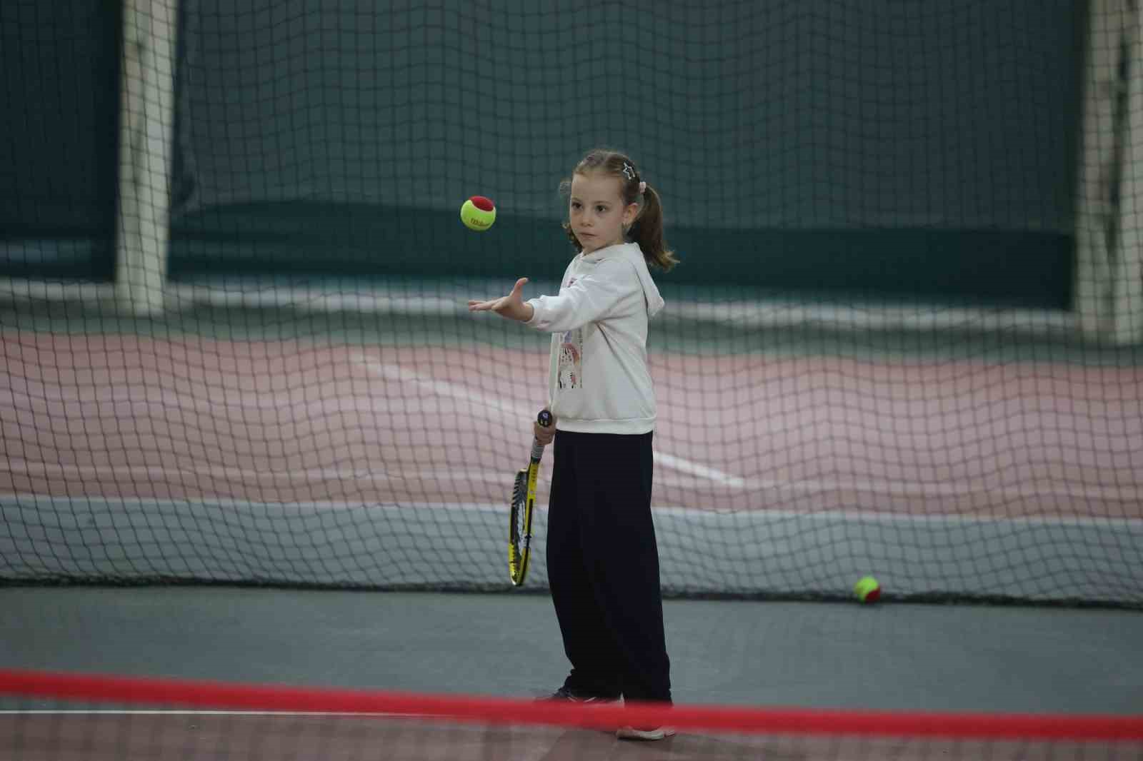 kis spor okullarinda sertifika heyecani 1 miU3nnCg