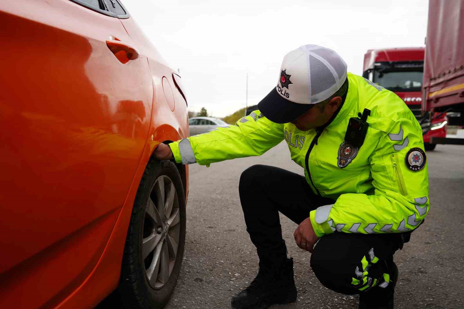 kis tedbirleri devrede 43 ilin gecis noktasinda denetimler artirildi 3 qRi2EgcQ