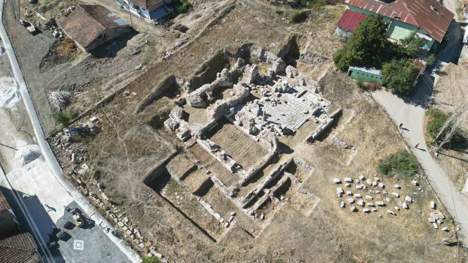 Kısa vadeli kazılar ilçenin tarihine ket vuruyor 7 kisa vadeli kazilar ilcenin tarihine ket vuruyor 3 QCAr1O8u