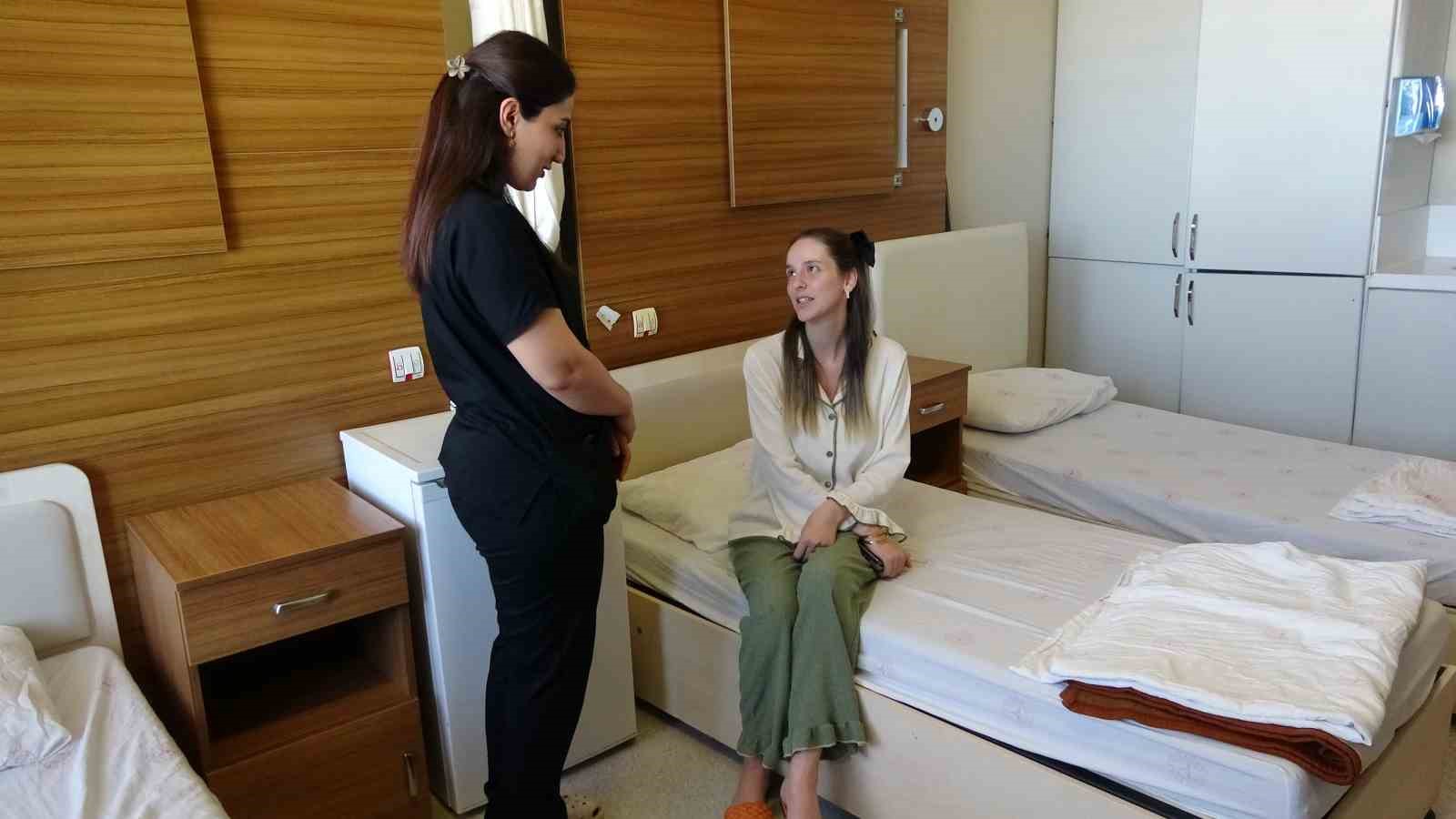 kisin kapanan yollara karsi vanda anne oteli hizmeti 0 bK7EBAsr