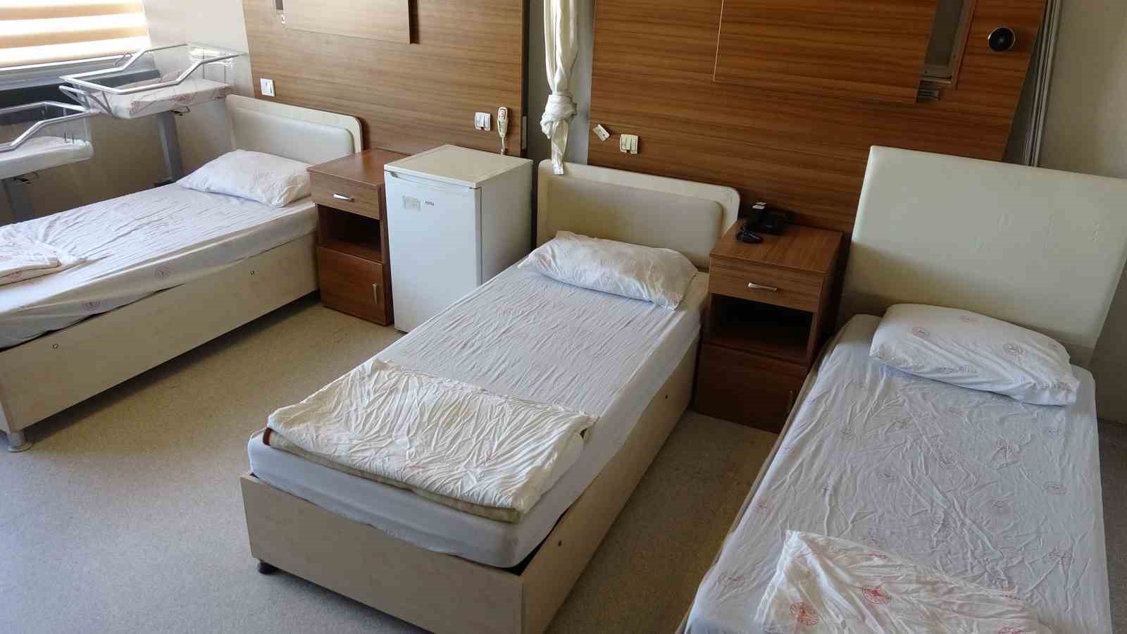 kisin kapanan yollara karsi vanda anne oteli hizmeti 2 8NOKX1ZW