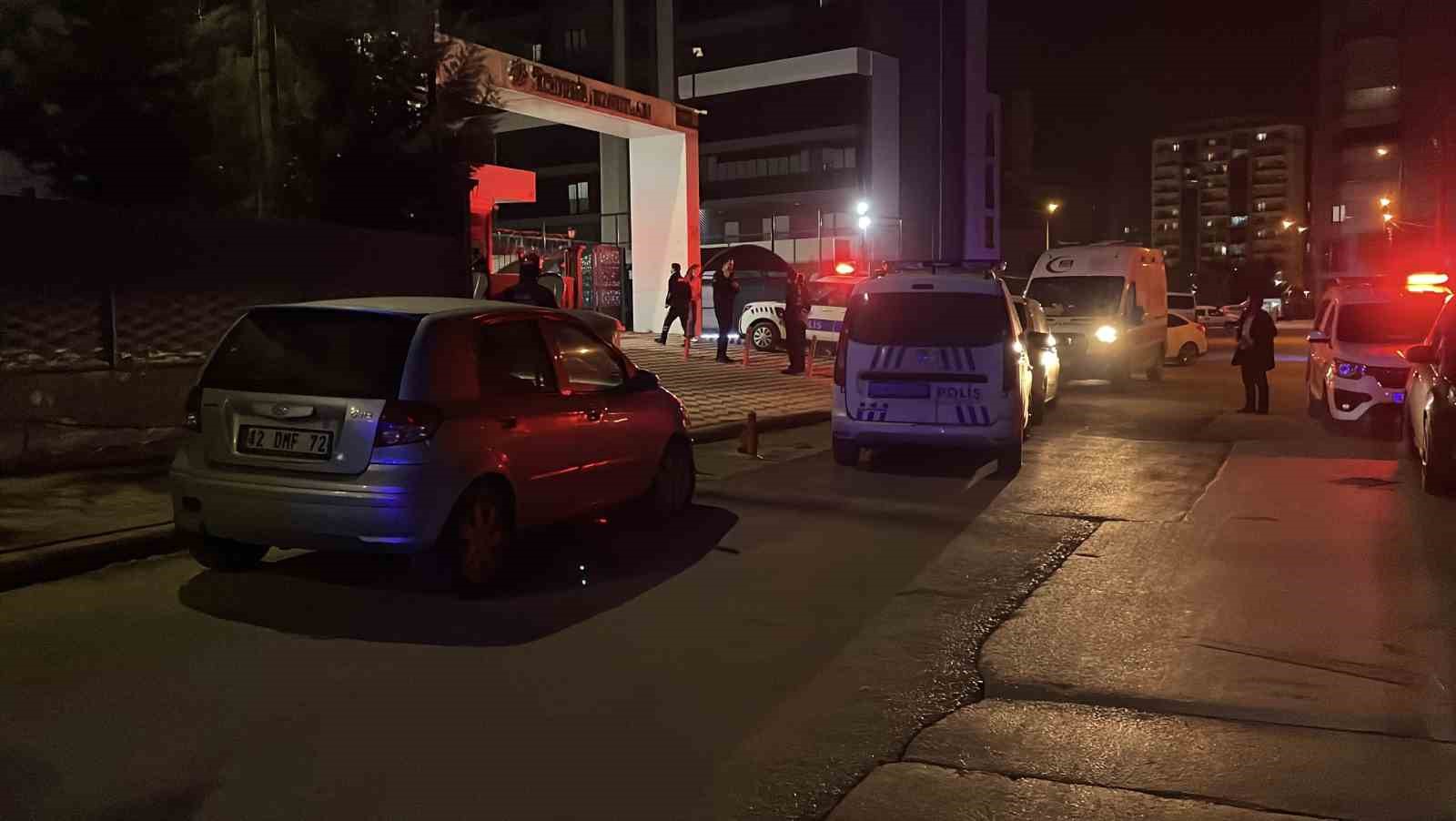 kiz kardesini oldurdu annesini agir yaralayip intihar etti 5 PaCMBgQr
