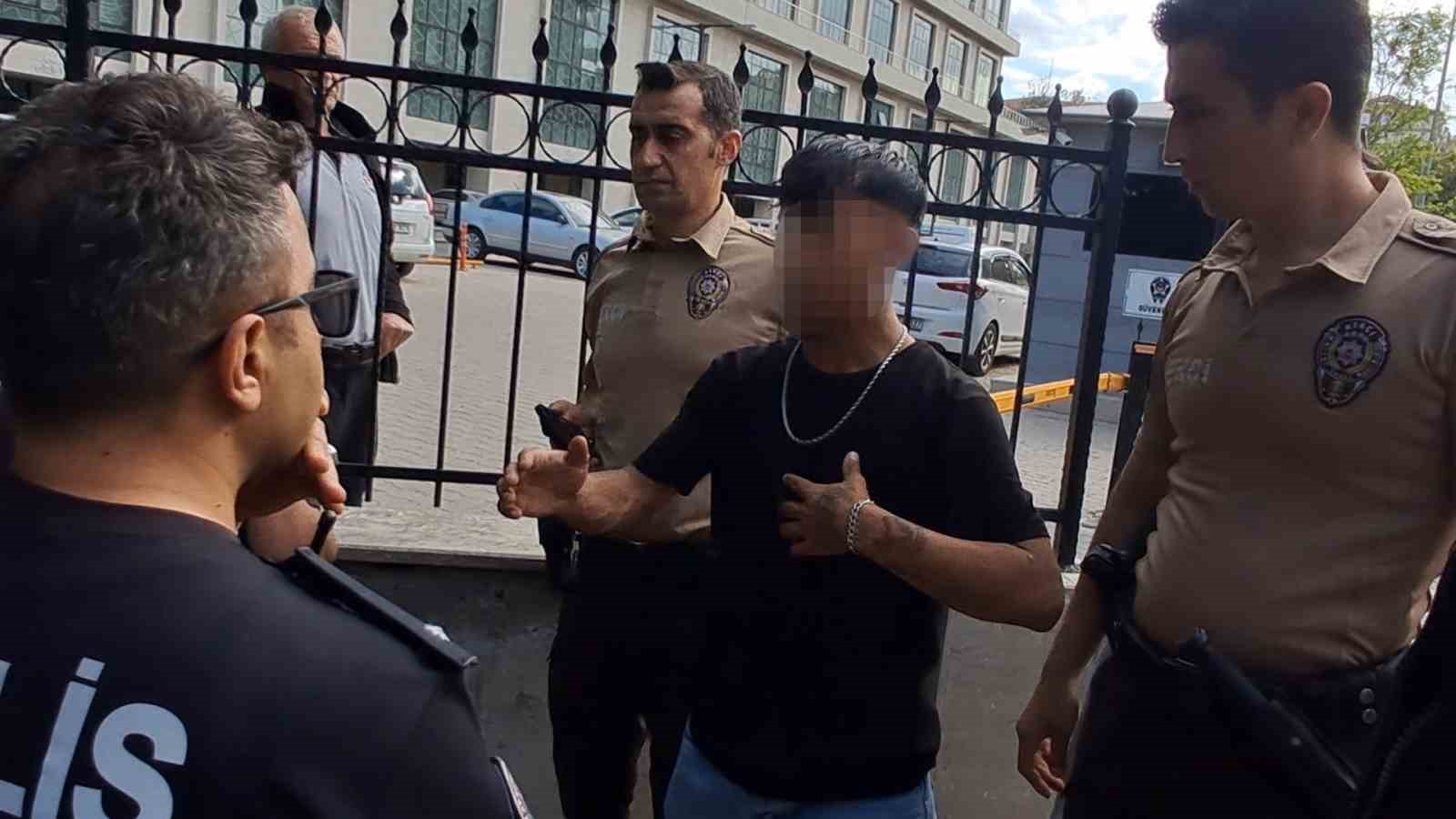 ’Kız meselesi’ kavgasında kan aktı: 3 yaralı 5 kiz meselesi kavgasinda kan akti 3 yarali 1 8jcE5Jn7