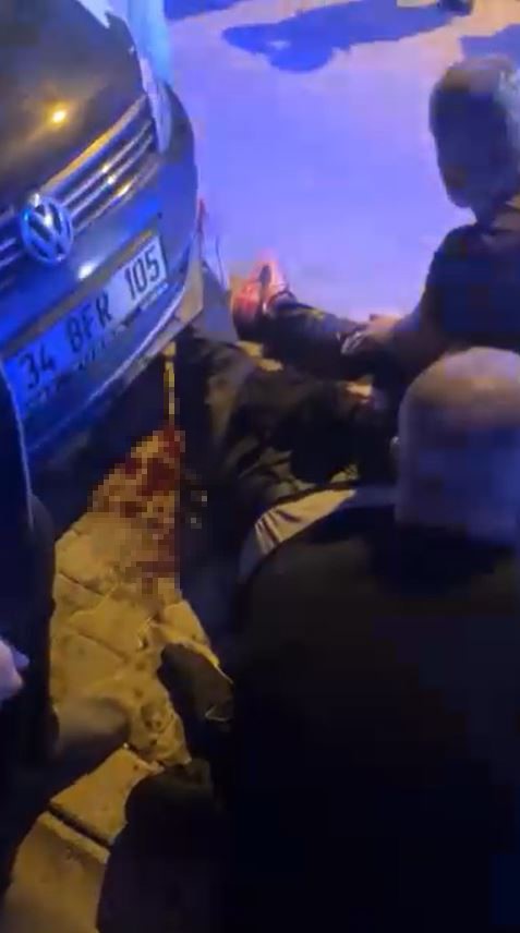 "Kız meselesi" yüzünden bacağından vuruldu, "Bir kurşundan bir şey yapmaz" diye mesaj attı 5 kiz meselesi yuzunden bacagindan vuruldu bir kursundan bir sey yapmaz diye mesaj atti 1 dqedAm6Q