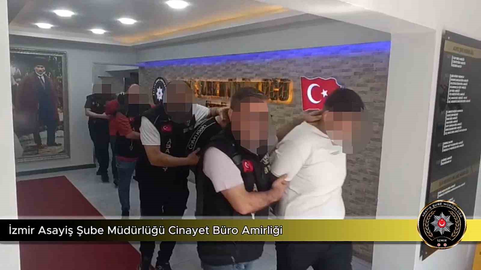 Kız meselesinde silahlar ateşlendi: 15 yaşındaki çocuk hayatını kaybetti 7 kiz meselesinde silahlar ateslendi 15 yasindaki cocuk hayatini kaybetti 3 77X5aEjG