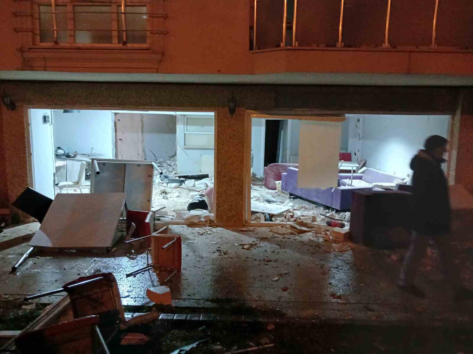 kiz yurdunda korkutan patlama ogrenciler otele yerlestirildi 5 Lr2rOc4O