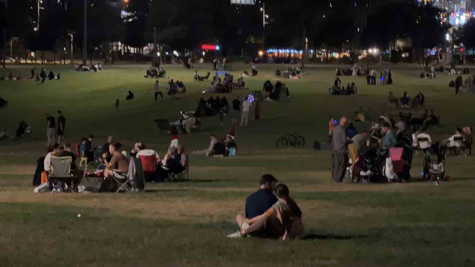 Kızıl renge bürünen ay Başakşehir Millet Bahçesi’nde hayran bıraktı 6 kizil renge burunen ay basaksehir millet bahcesinde hayran birakti 2 HGqrT2s3