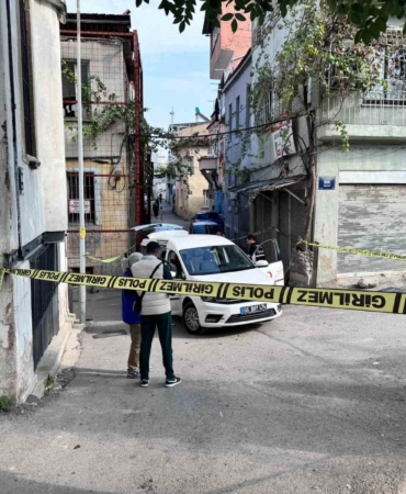 kizilay-personeli-yemek-dagitirken-vuruldu-x9SA7Svy.jpg