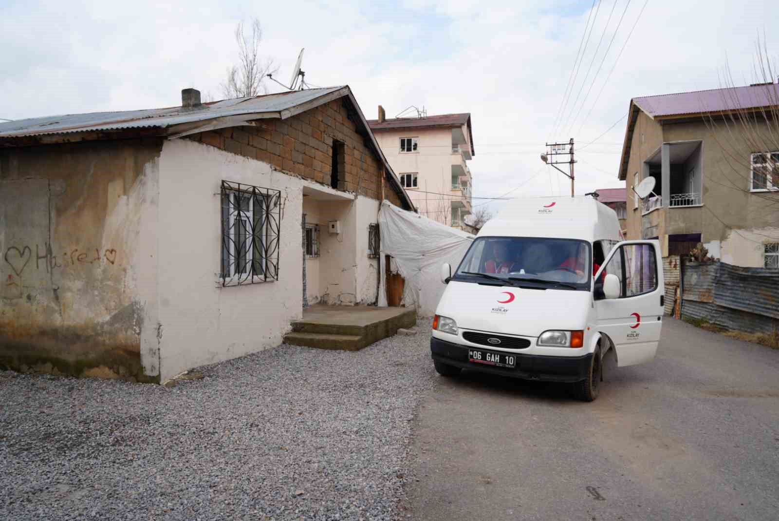 kizilaydan gunluk bin kisiye sicak yemek destegi 2 vLav7Hfs