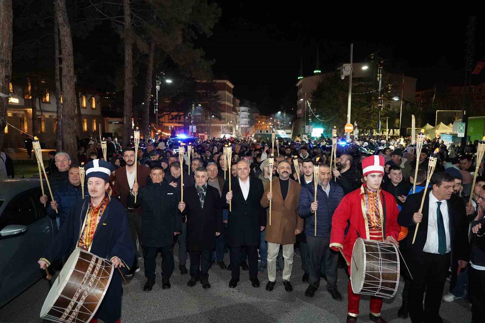 kizilcahamamda ramazan coskusu fener alayi ile yasandi 1 IRXTaWbg