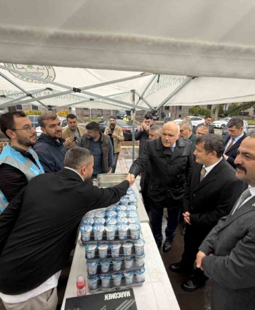 kizilcahamamdan-gazzeye-kardeslik-koprusu-yardim-sergisi-acildi-UR4TChKy.jpg