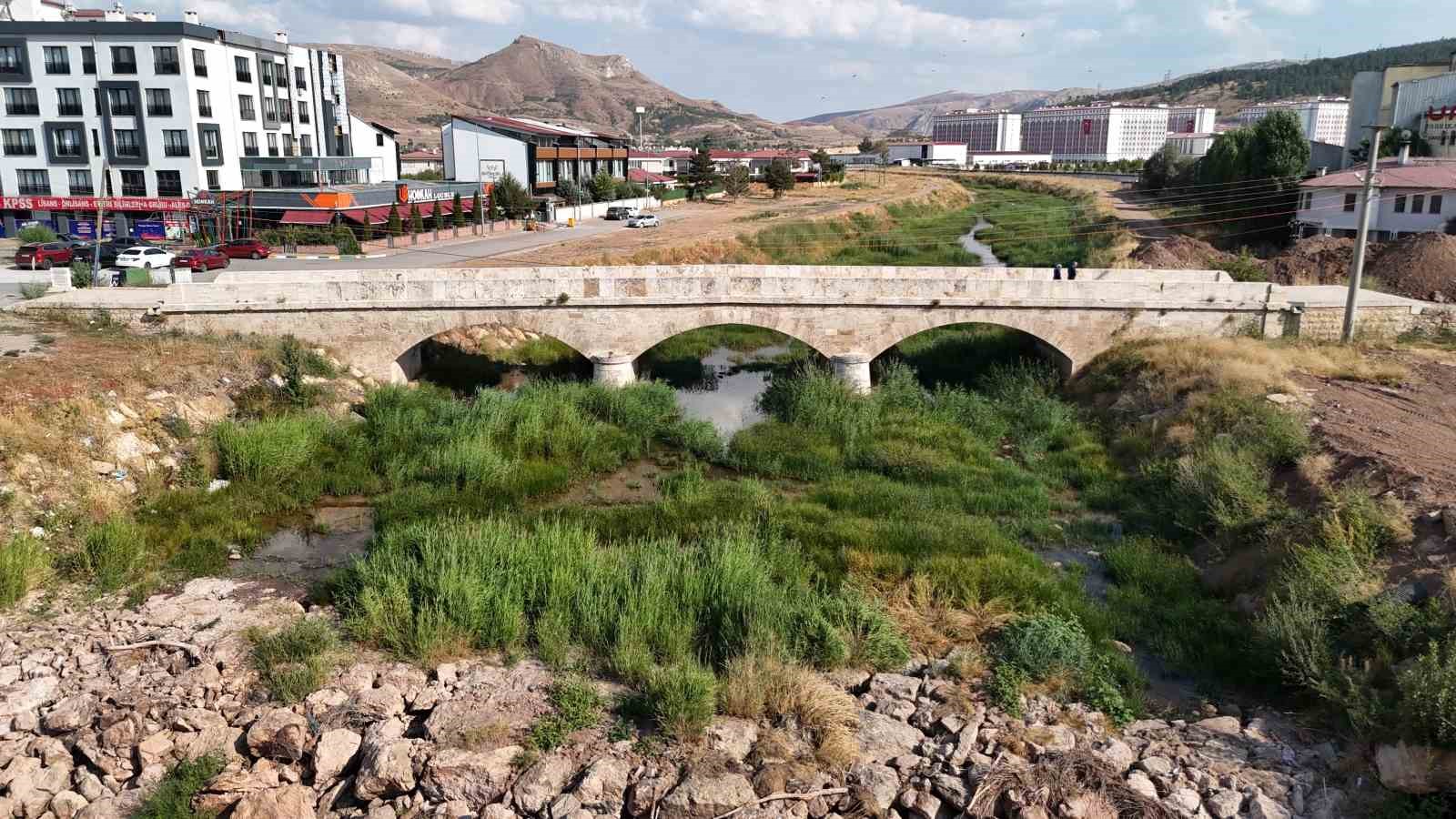 kizilirmaka rengini veren fadlum irmagi 8 ay sonra yeniden costu 1 PZ2cpOz5