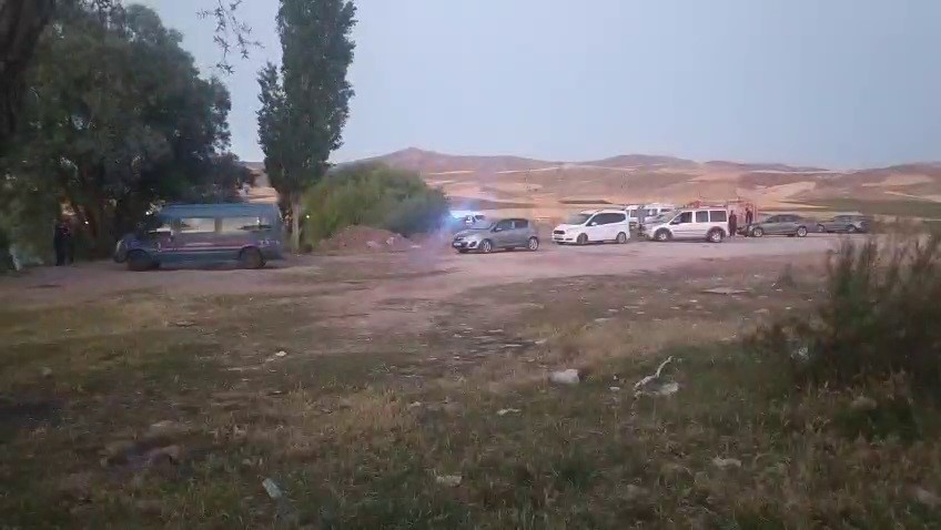 kizilirmakta akintiya kapilan sahis kayboldu 0 DYtIXMJf