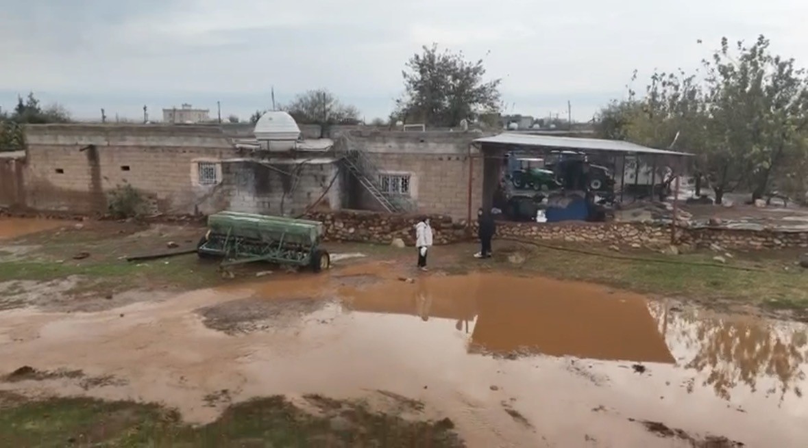 kiziltepede saganak sonrasi mahalle sular altinda kaldi 1 zLV8hXIn