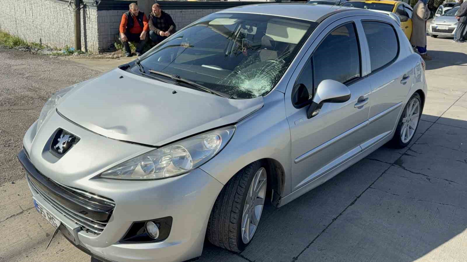 Kızına kahvaltıya giderken feci son: Kaza anı güvenlik kamerasında 8 kizina kahvaltiya giderken feci son kaza ani guvenlik kamerasinda 4 bIpnRtVS