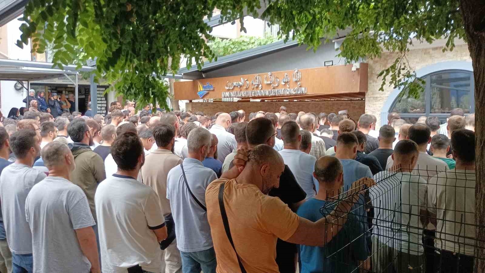"Kızına tokat attın" tartışması cinayetle bitmişti: Babaya müebbet, kızına 5 yıl hapis 6 kizina tokat attin tartismasi cinayetle bitmisti babaya muebbet kizina 5 yil hapis 2 Vvckgei5